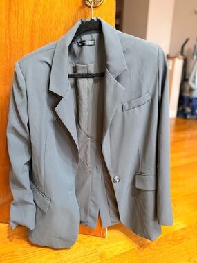 Classic Women's Gray Blazer Jacket
